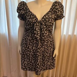 SHEIN Black and White Puff Sleeve Mini Sundress